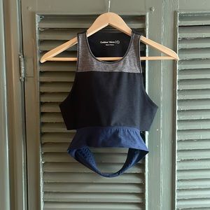 Outdoor Voices Textured Compression Crop, Tri Color, Size S